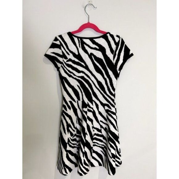 My Michelle Girl's Zebra Sweater Dress, size medium - Picture 6 of 7